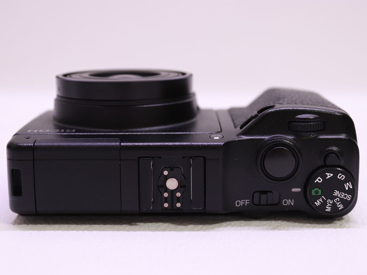 Ricoh リコー GXR+S10 24-72mm F2.5-4.4・画像モニター 3.0型