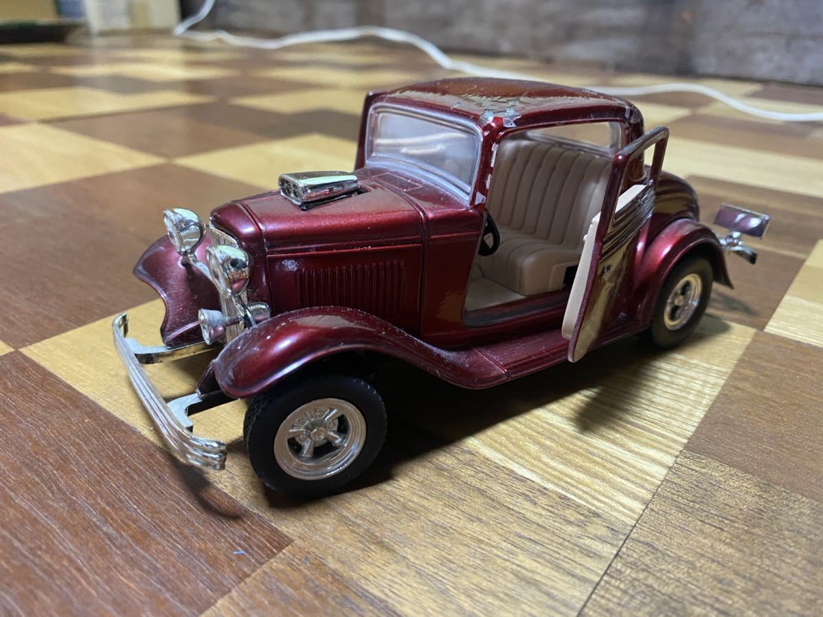 アメ車 Revell 1934 フォード クーペ ストリートロッド 高価値