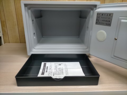  diamond safe fire-proof safe DW 30-1 Hyogo prefecture three rice field city departure 2016 year made 2 key cylinder type 17L discount .1 Diamond Safe used present condition direct pick ip welcome 