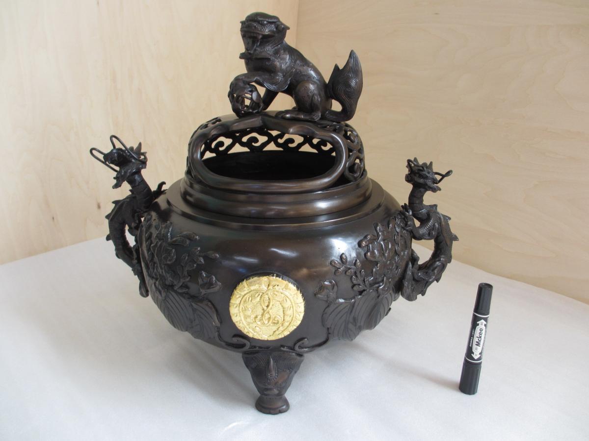 公式サイト 【特別販売品】美品 外陣香炉1.1尺 (胴張約1.1尺総高約45cm)長期在庫品の為、特価価格 高級仏具通販 管理番号「4106」 仏具一般 公式サイト 【特別販売品】美品 外陣香炉1.1尺 (胴張約1.1尺総高約45cm)長期在庫品の為、特価価格 高級仏具通販 管理番号「4106」 仏具一般