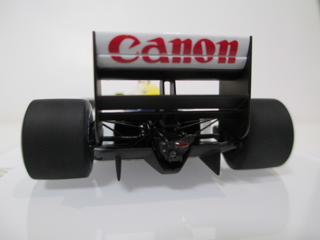 Tameo プロ(百瀬氏) 完成品 1/43 ウィリアムズ・ホンダ FW11 N.マンセル コンストラクターズ・チャンピオン 1986_細部まで作り込んであります。