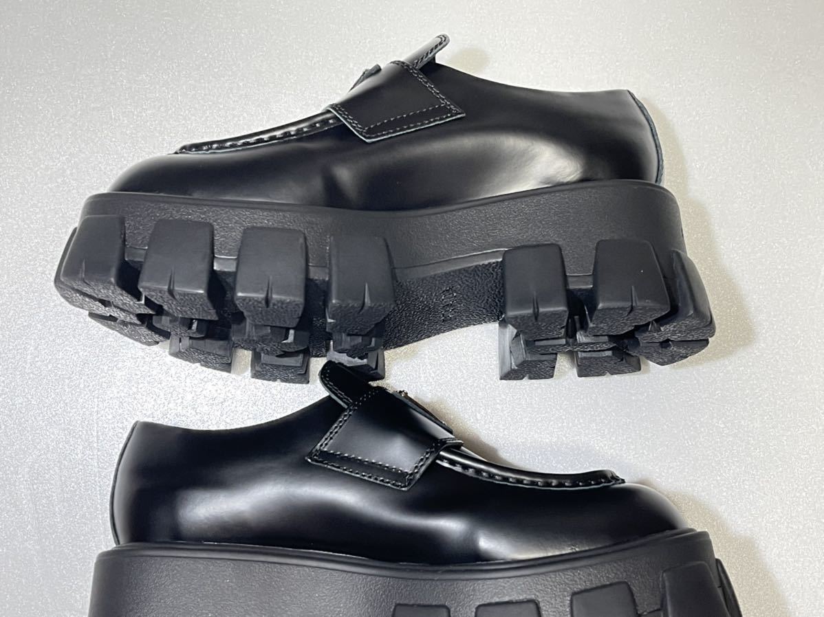 1円スタート 極 PRADA モノリス ブラッシュドレザー ローファー サイズ