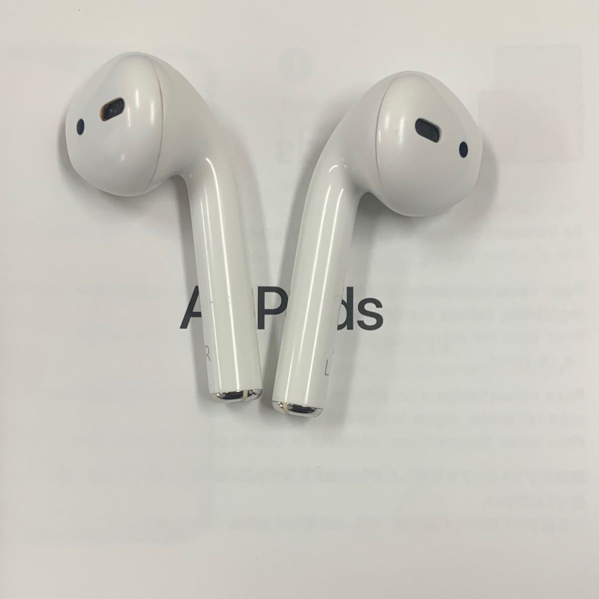 AirPods 第2世代　Apple純正品　エアーポッズ　ワイヤレスイヤホン　両耳のみ