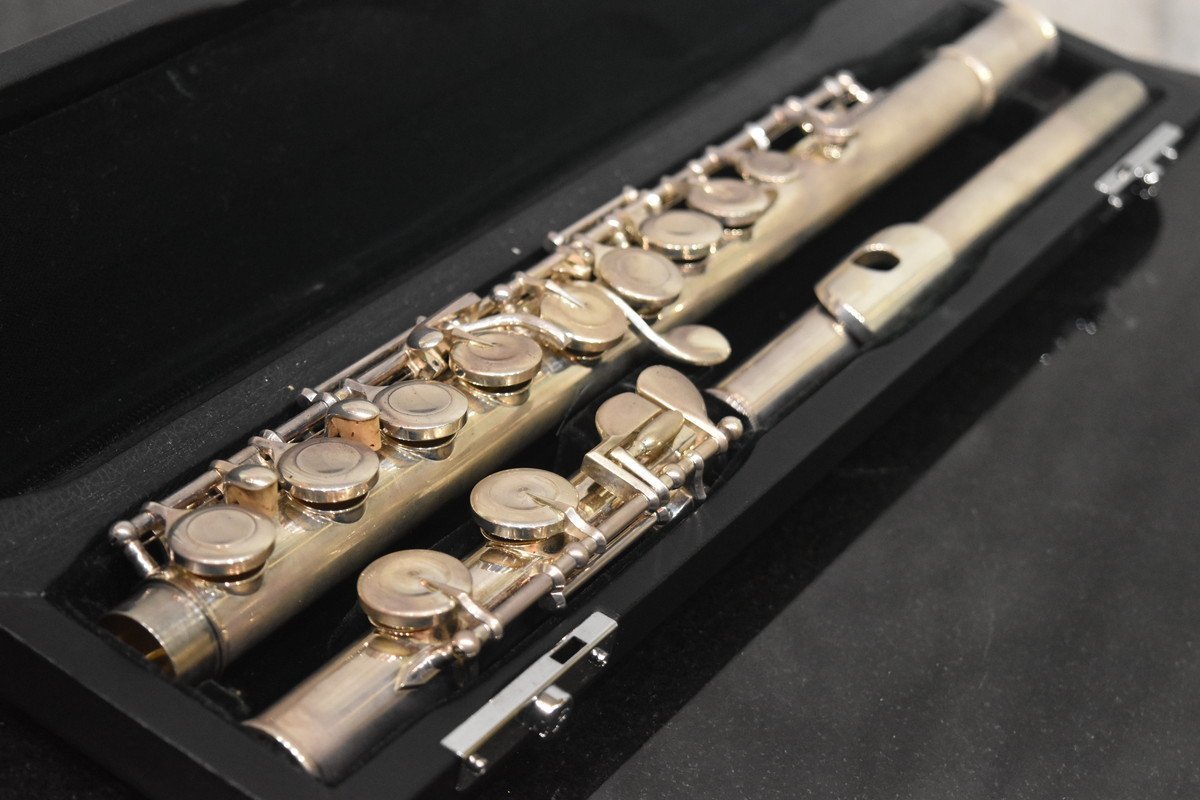 期限間近激安 Pearl Flute パールフルート PF-525 管楽器