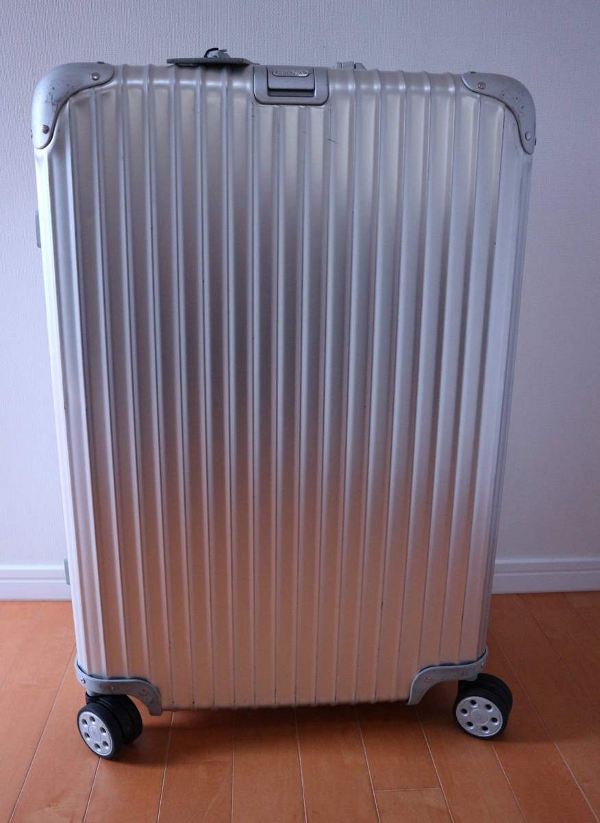 Shop Rimowa Topas Luggage Silver 82.0L Cabin – Luggage Factory