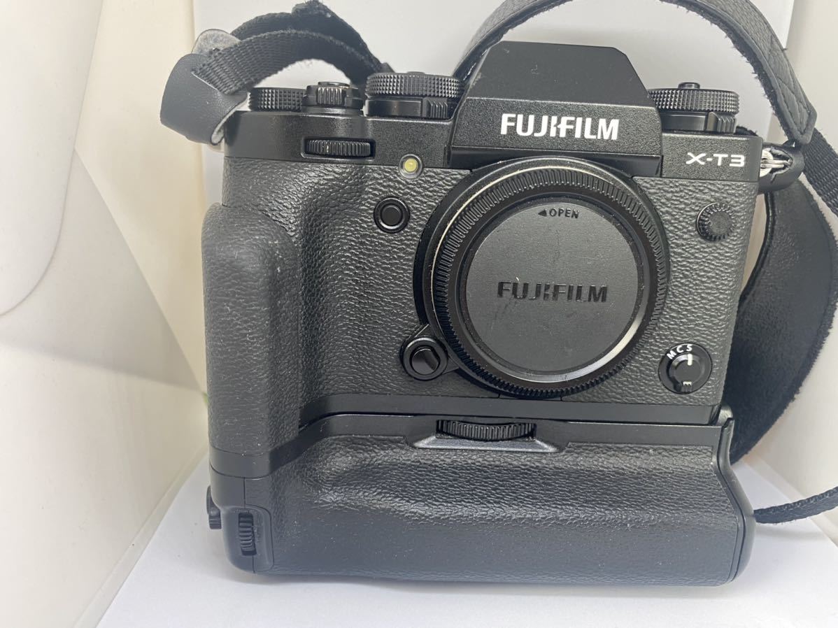 のオシャレな X-T3【シャッター20000回以下】純正グリップ付き