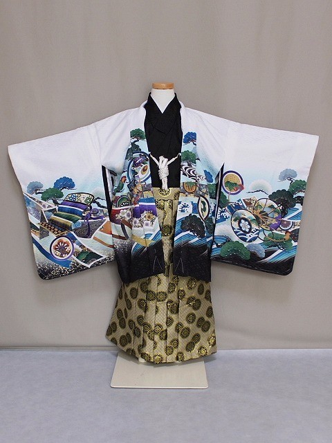 . лет мужчина . Mini кимоно . hakama. комплект немного меньше. . лет мужчина .* "Семь, пять, три" для кимоно комплект D4458-01