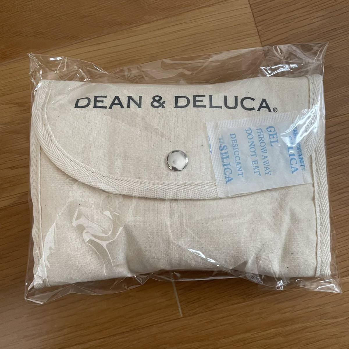 【新品未開封】DEAN&DELUCA エコバッグ ショッピングバッグ ナチュラル　白　折りたたみ　ディーンアンドデルーカ　ショッピングバッグ