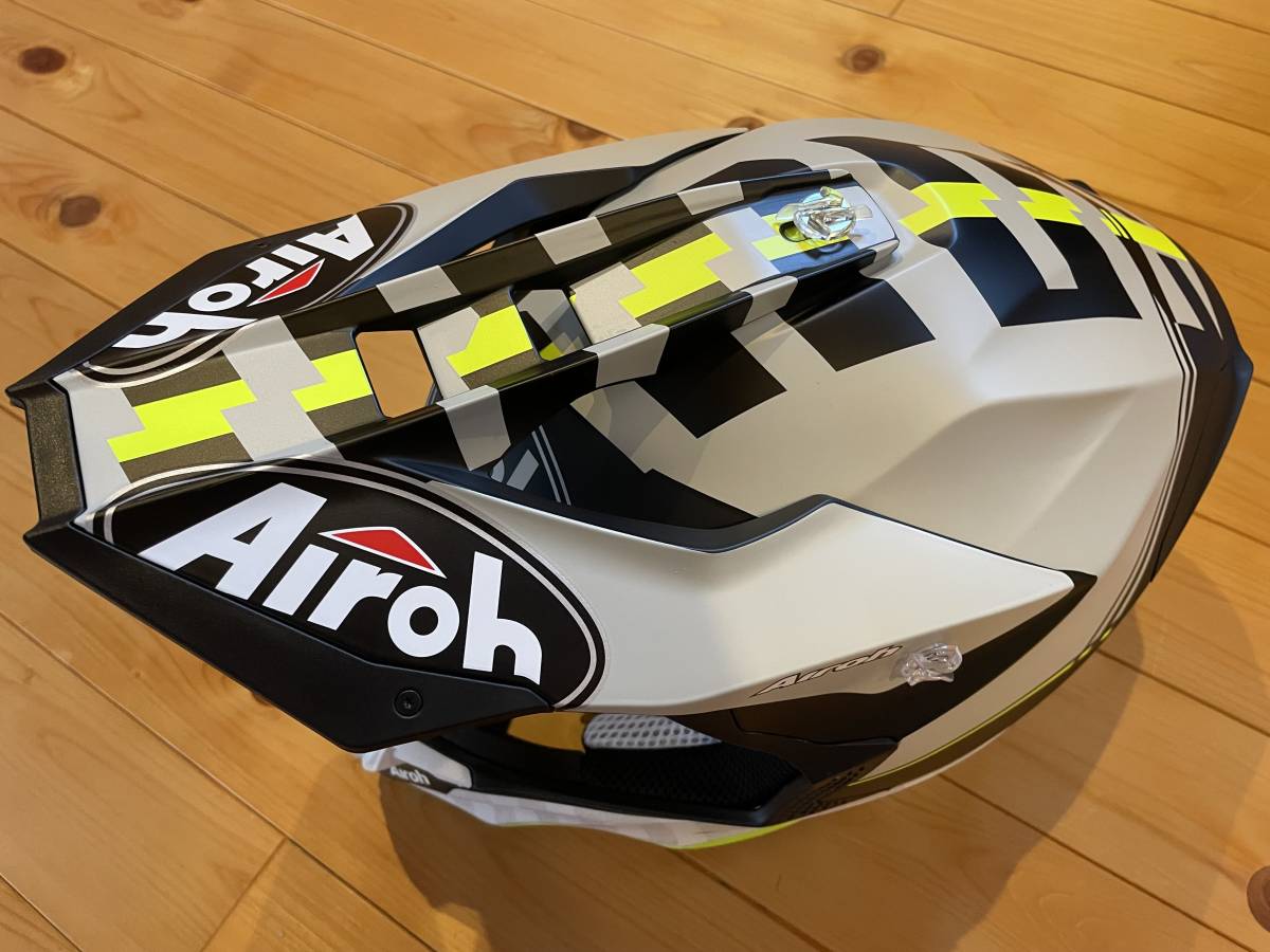 Airoh アイロー オフロードヘルメット Lサイズ