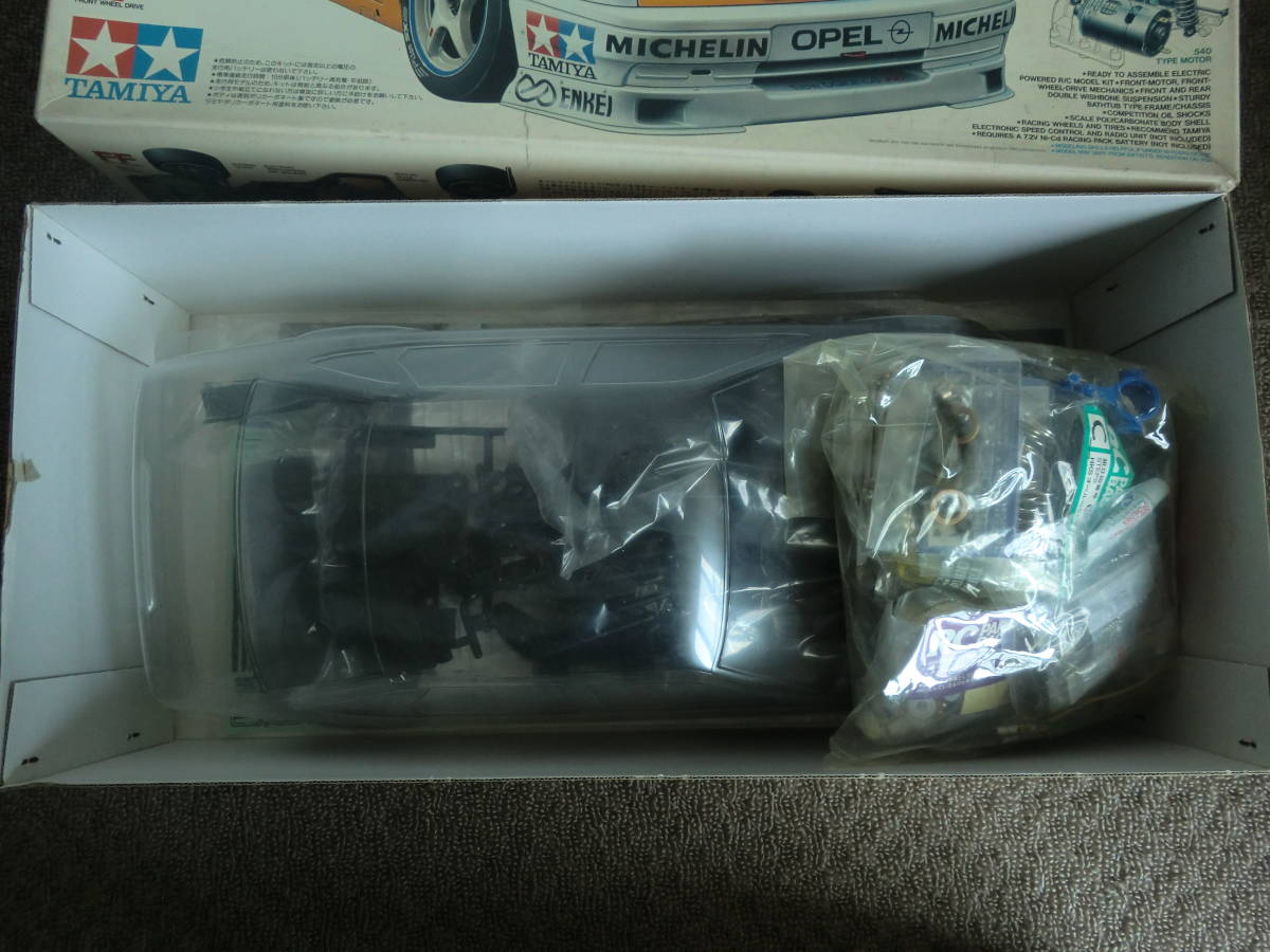 タミヤ 電動RC FFレーシングカー HKS オペル・ベクトラ JTCC 1/10