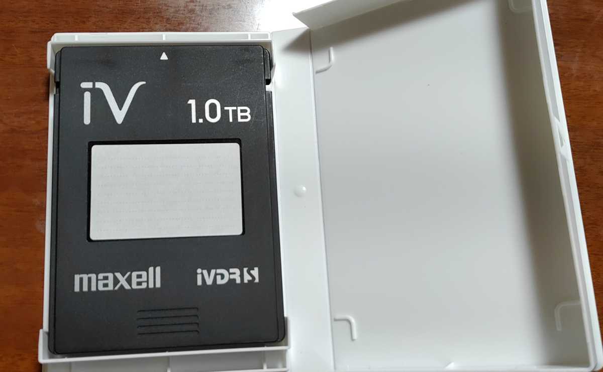 ☆良品☆maxell iVDR-S カセットHDD 1TB ハードケース mon-imprimeur.ci