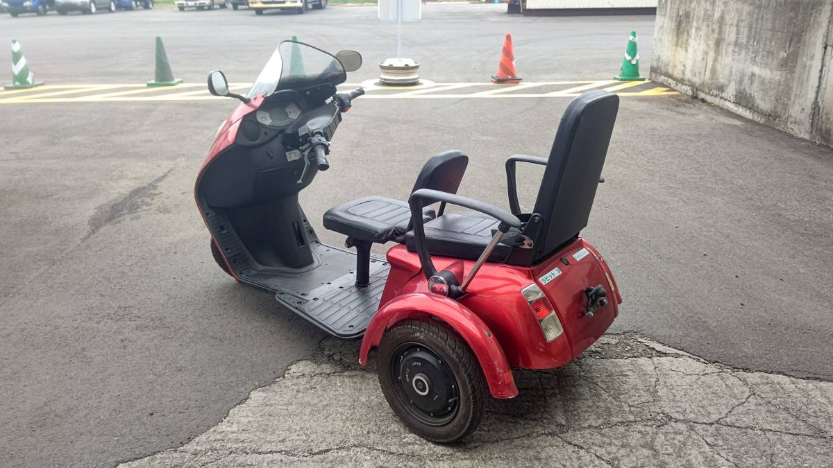 モービルジャパン ラビット3 普通免許で運転可能 電動 トライク 三輪