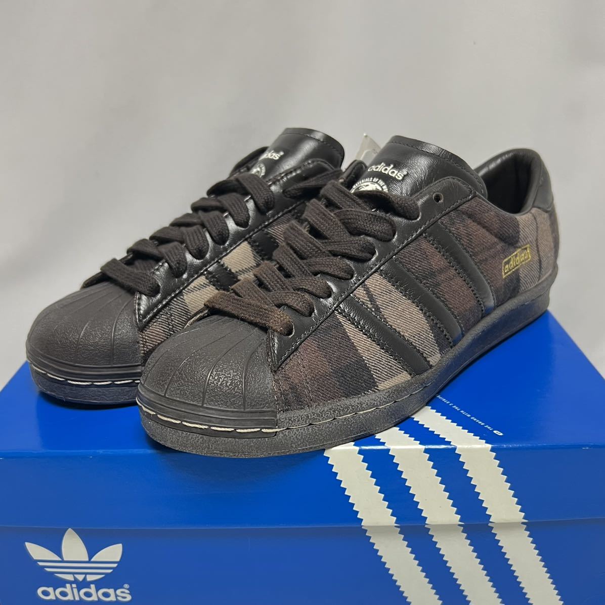 グアムで adidas - adidasスーパースター ブラウンの通販 by ykb's