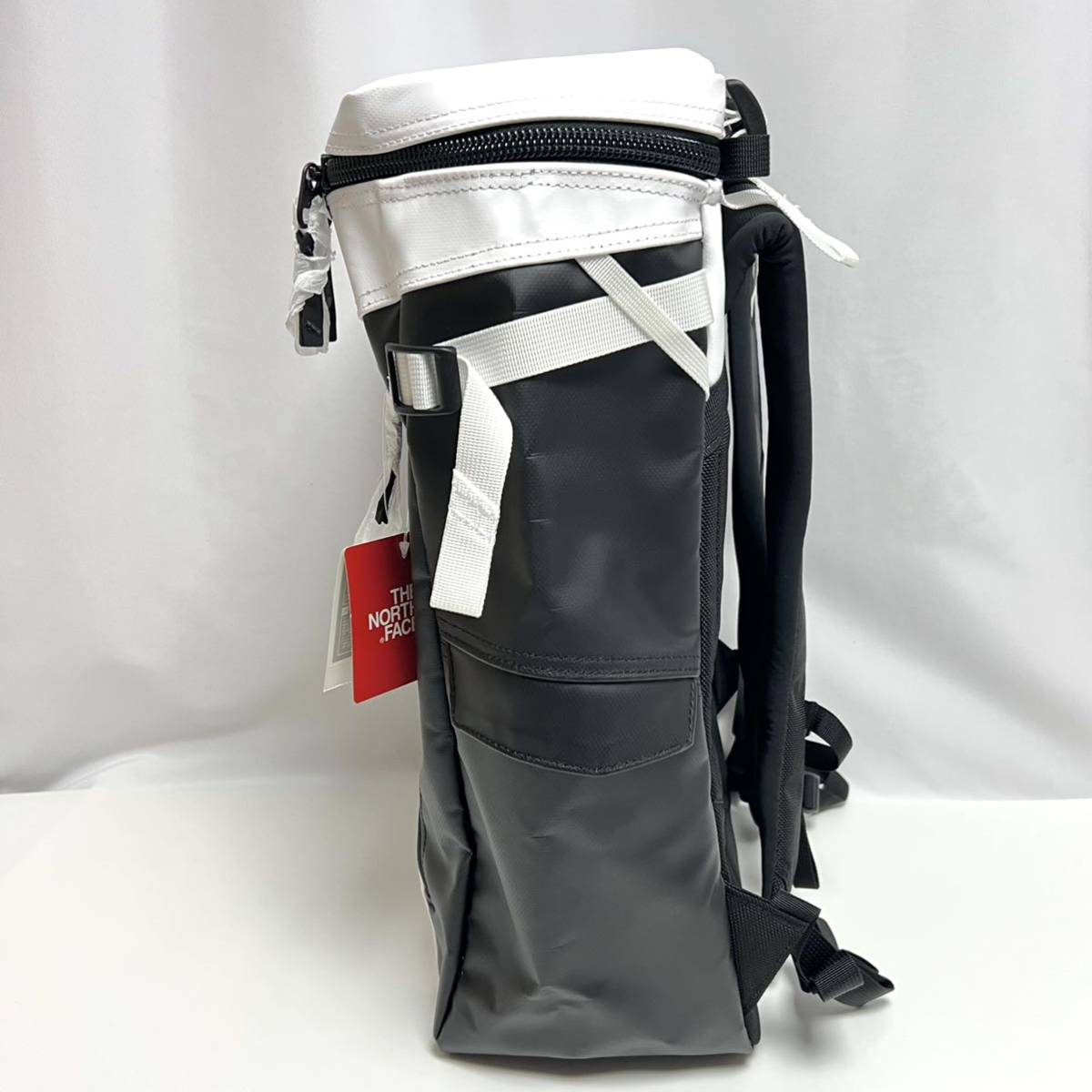 新品 ノースフェイス ヒューズ ボックス バックパック リュック 新品 ノースフェイス ヒューズ ボックス バックパック リュック