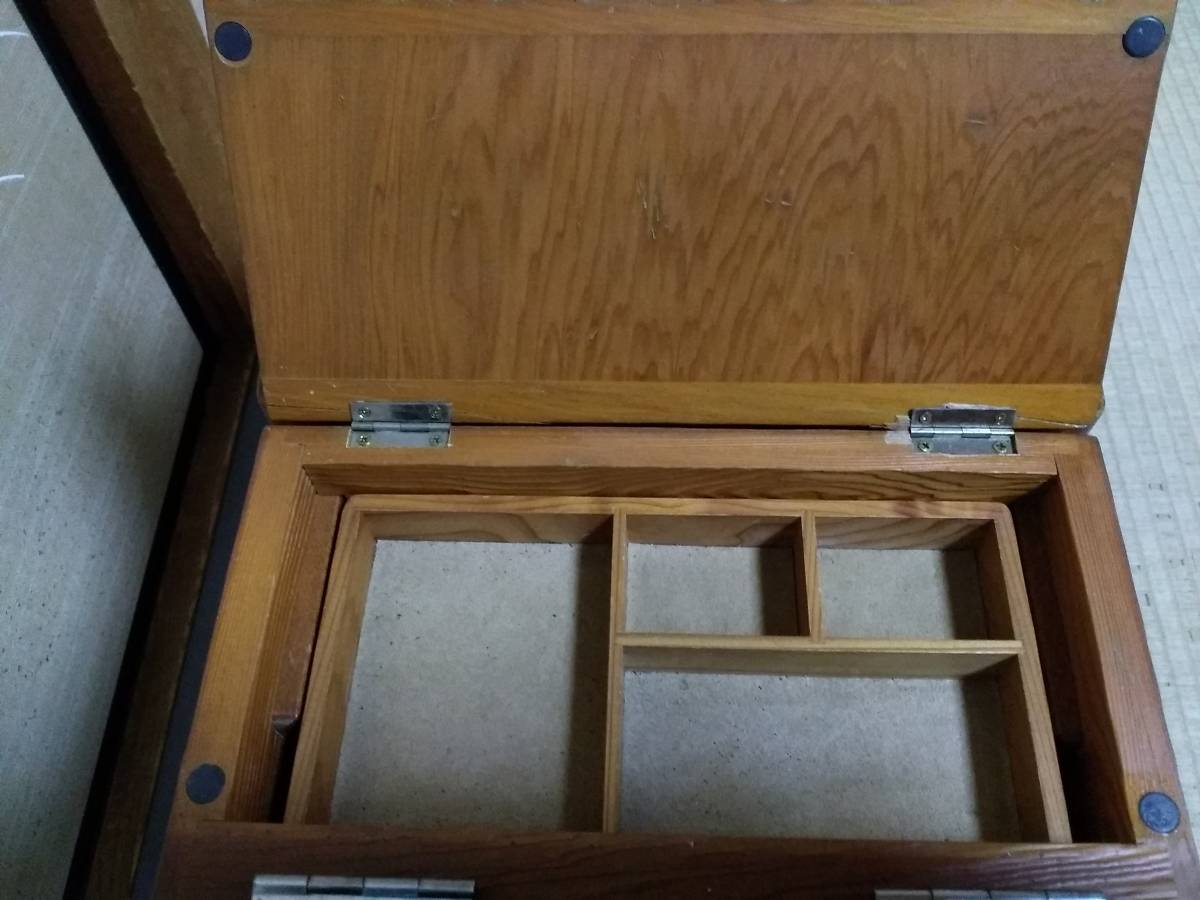 Yahoo!オークション - 希少 金鯱 屋久杉 水箱 美品ですが Yahoo!オークション - 希少 金鯱 屋久杉 水箱 美品ですが
