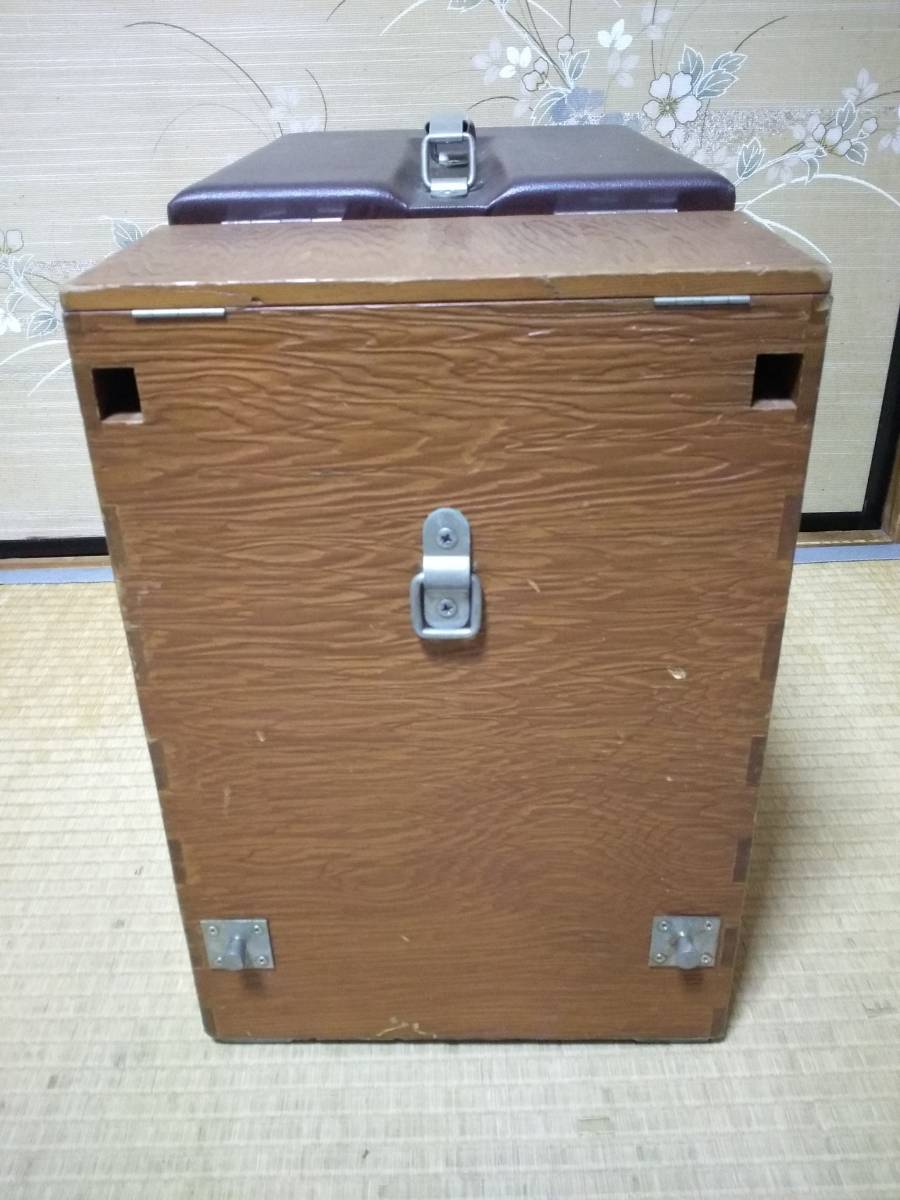 Yahoo!オークション - 希少 金鯱 屋久杉 水箱 美品ですが Yahoo!オークション - 希少 金鯱 屋久杉 水箱 美品ですが
