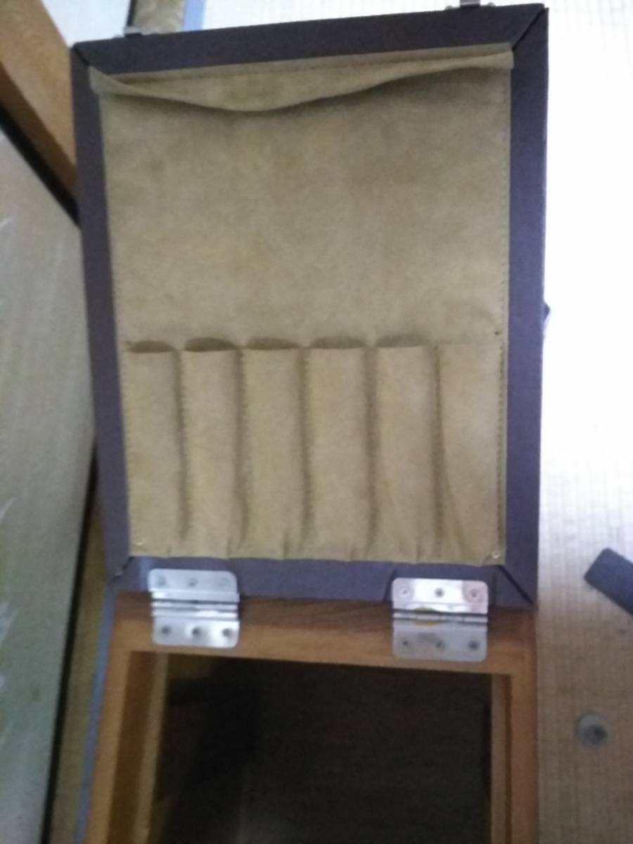 Yahoo!オークション - 希少 金鯱 屋久杉 水箱 美品ですが Yahoo!オークション - 希少 金鯱 屋久杉 水箱 美品ですが