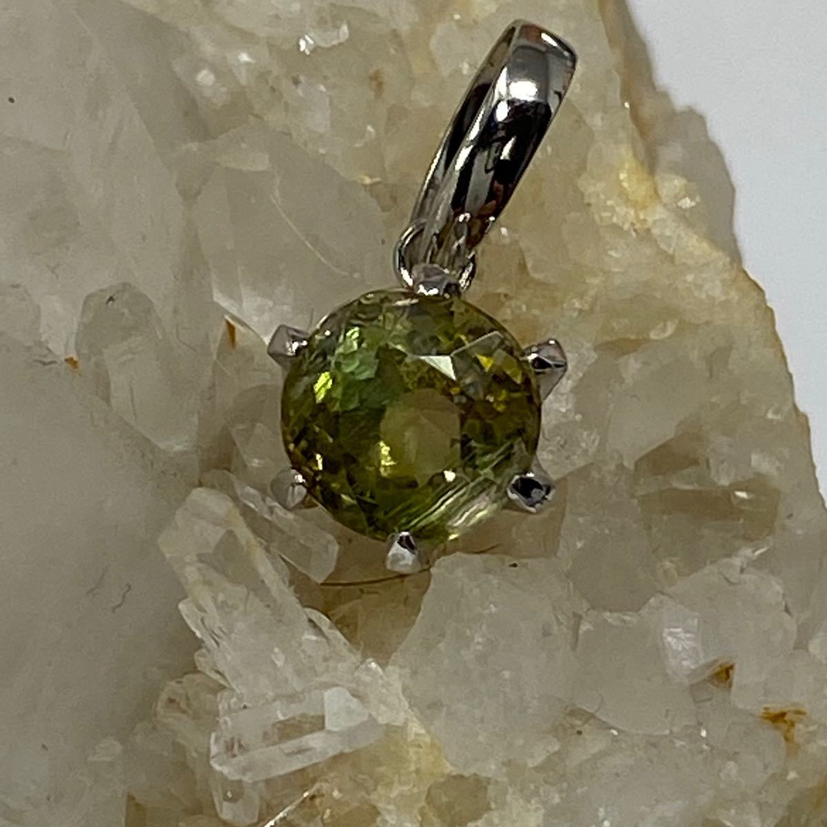 pt900 天然バイカラートルマリン(コンゴ産) 0 99ct34800円当社の枠を
