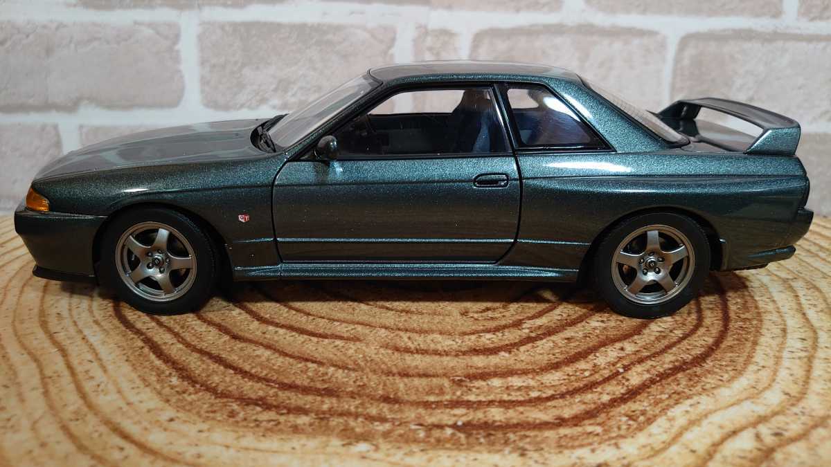 Aa オートアート 1/18 日産 スカイライン GT-R R32 ガンメタリック Aa オートアート 1/18 日産 スカイライン GT-R R32 ガンメタリック