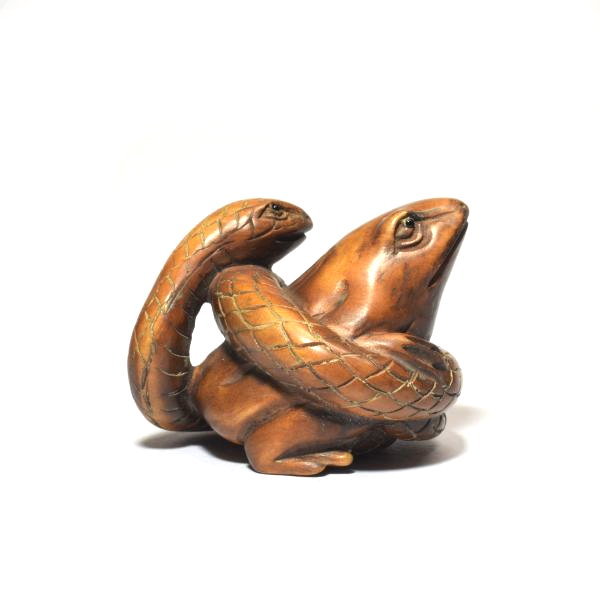 根付 柘植 蛙と蛇 黄楊 繊細彫刻 木製 カエル ヘビ 【a13-28】の画像3