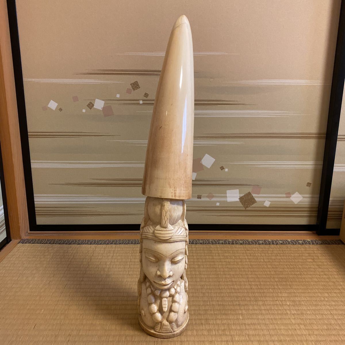 47 象牙風 置物 オブジェ 工芸品 民族 女性 約4.8kg sheepangroup.com