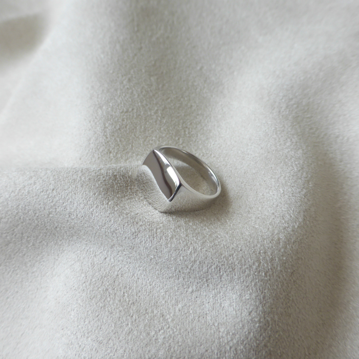Tom Wood Mini Signet Cushion Ring Silver 925 Кольцо № 44 4 R74RINA01S925A (новый)