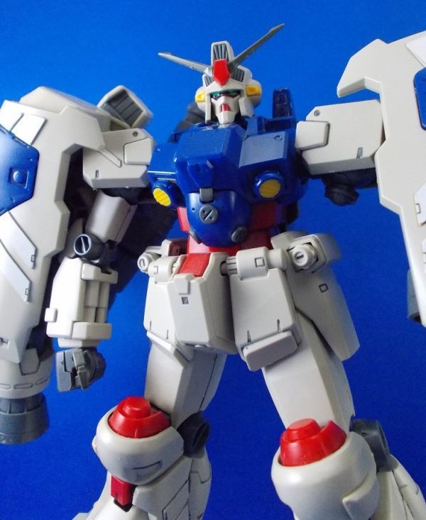 完成品 MG 1/100 RX-78GP02A ガンダム試作2号機サイサリス 欠品パーツあり現状品 BANDAI 機動戦士ガンダム0083 STARDUST MEMORY, GUNDAM_画像3