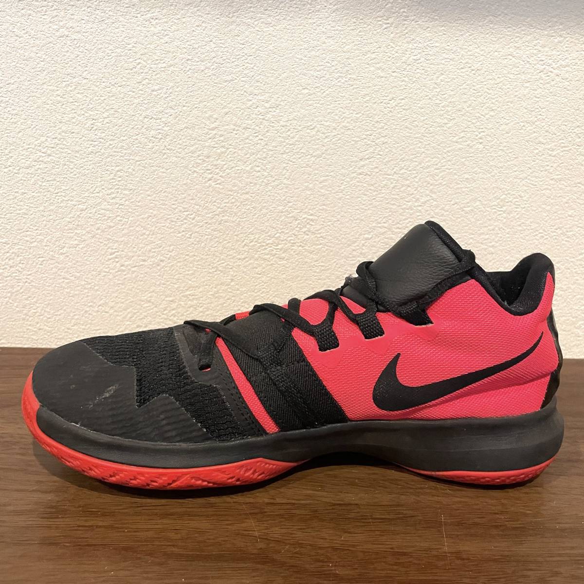 NIKE Kyrie Flytrap EP Black ナイキ カイリー フライトラップ NIKE Kyrie Flytrap EP Black ナイキ カイリー フライトラップ