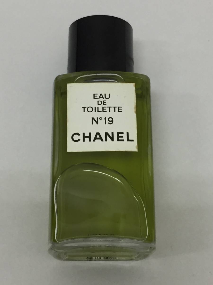 新品未使用！CHANEL シャネル No19 19番 EDT オードトワレ 香水 フレグランス 100ml_画像3