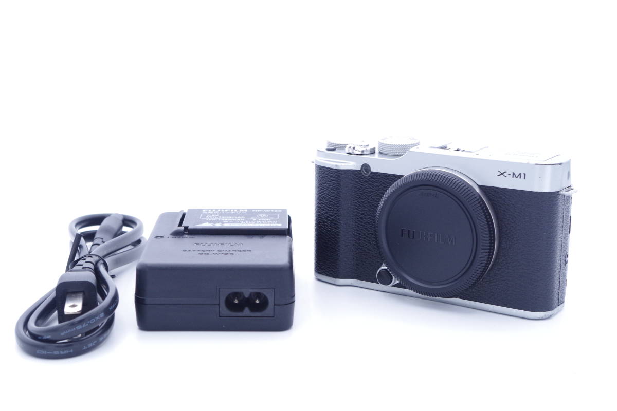 b0292【並品】 FUJIFILM フジフイルム X-M1 ボディ シルバー