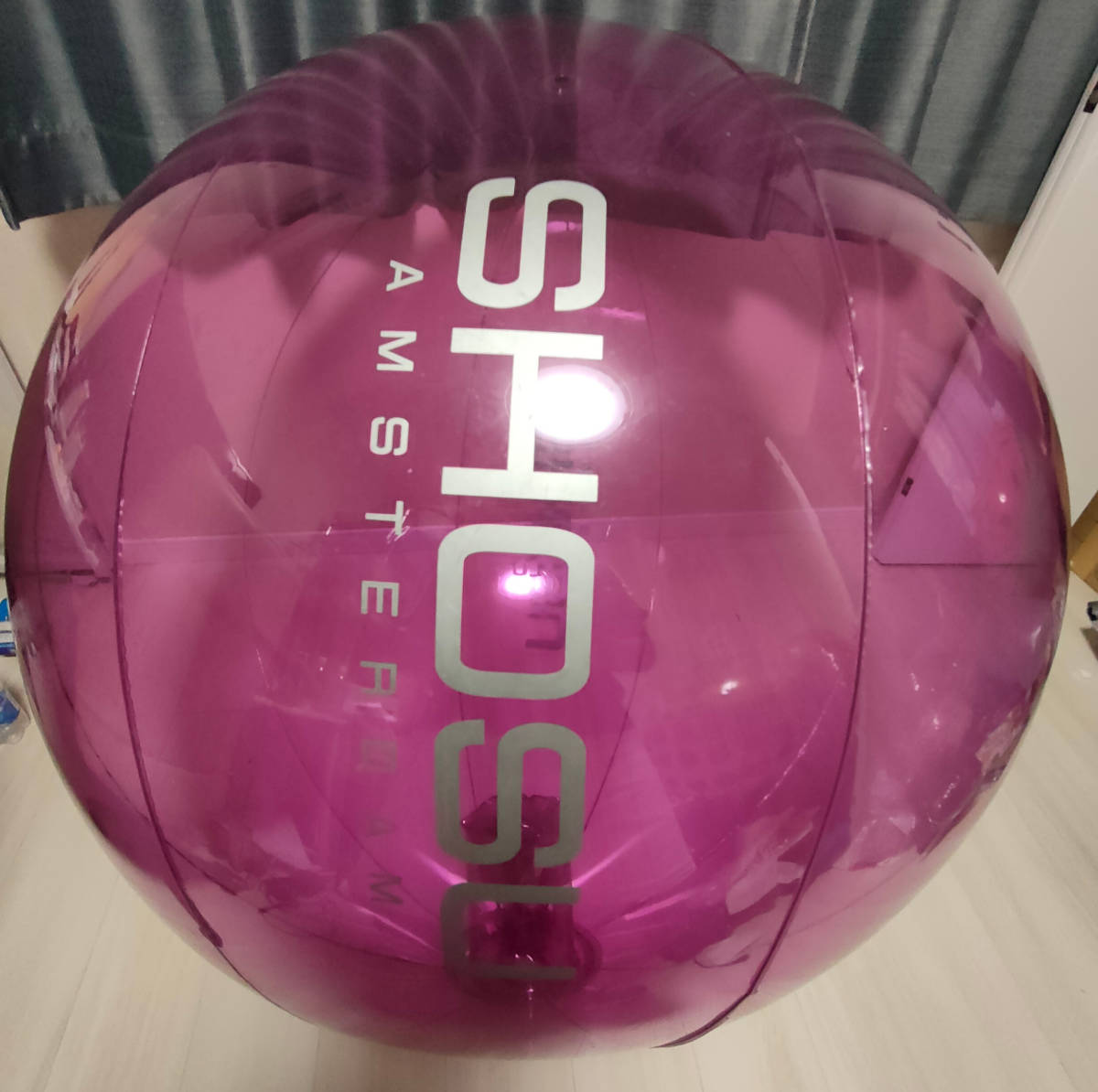 ★巨大穴付きビーチボール 空気注入後直径約100CM