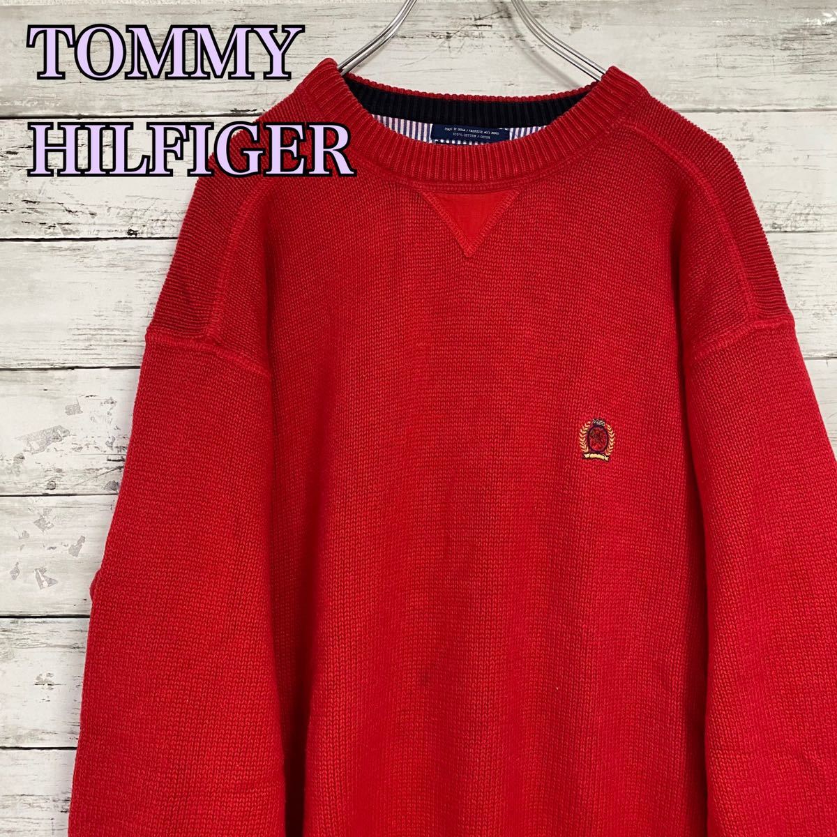 TOMMY HILFIGER トミーヒルフィガー　ニット　セーター　90s 赤系　刺繍ロゴ　一点物　長袖　海外　アウター　ワンポイントロゴ　秋服 冬服