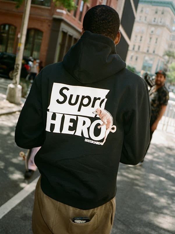 人気の商品が勢揃い 【即完品！】Supreme 22SS ANTIHERO フーディーXL