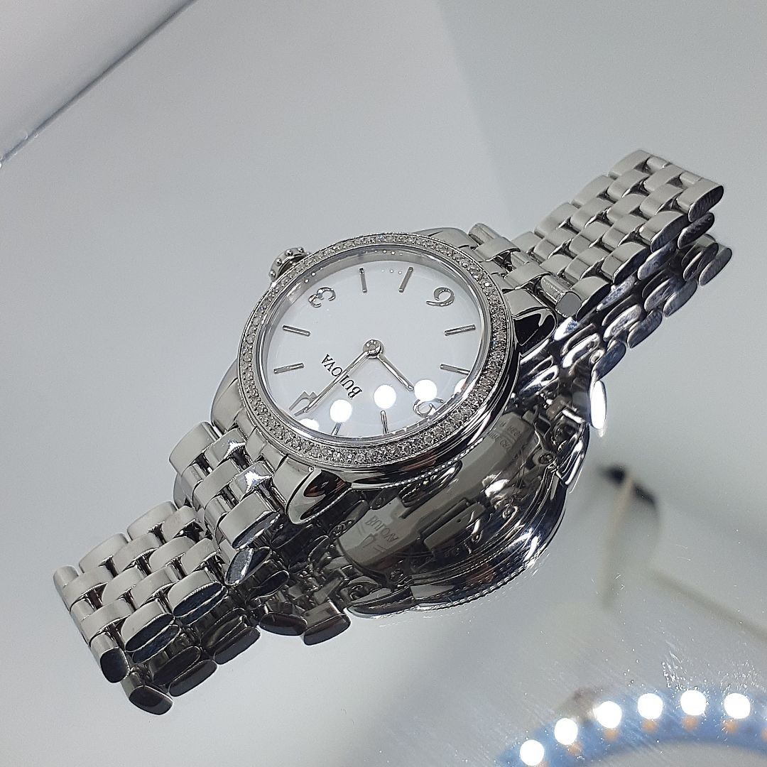 美品　ダイヤ　BULOVA ブローバ　レディース腕時計