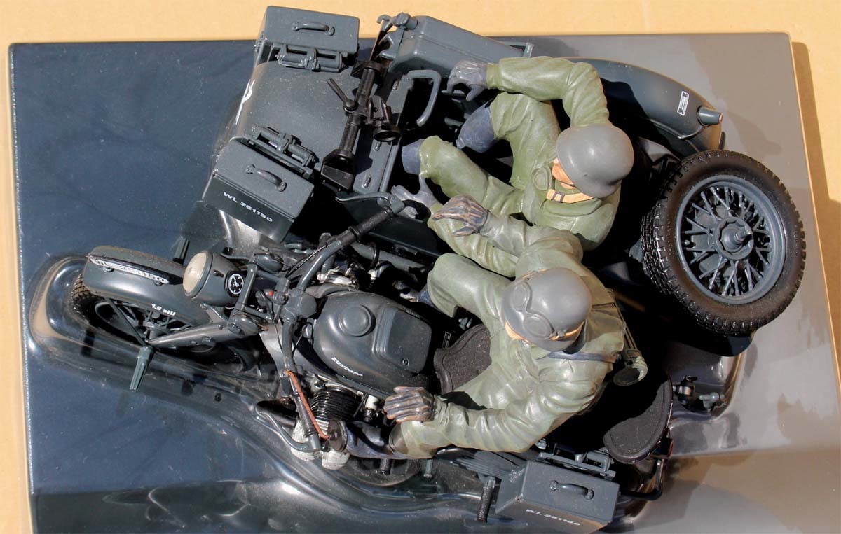 1/10 ドイツ軍 サイドカー ドイツ兵付 ダイキャスト 絶版 Schuco 1/10 ドイツ軍 サイドカー ドイツ兵付 ダイキャスト 絶版 Schuco