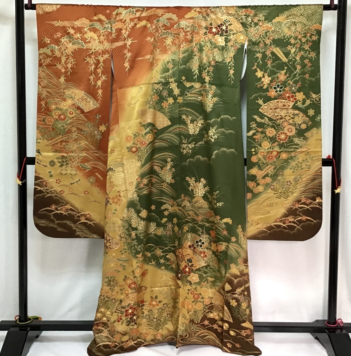 中古品　正絹　振袖　長襦袢　セット品　友禅金彩加工　ボカシ染　きもの　22030　t_画像3