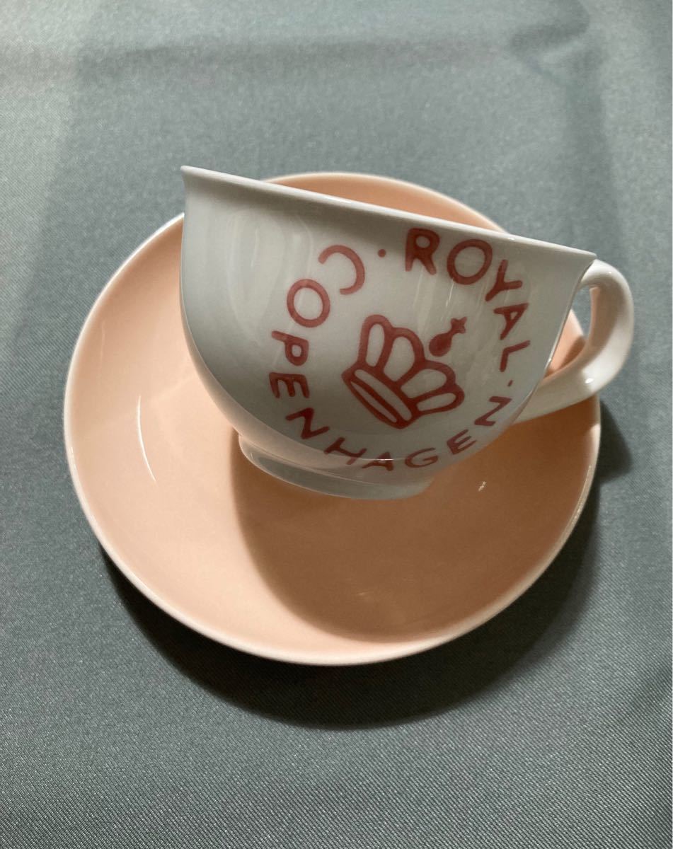 ★廃盤★ ROYAL COPENHAGEN ロイヤルコペンハーゲン ニューシグネチャー カップ&ソーサー 水色 ピンク 2客セット