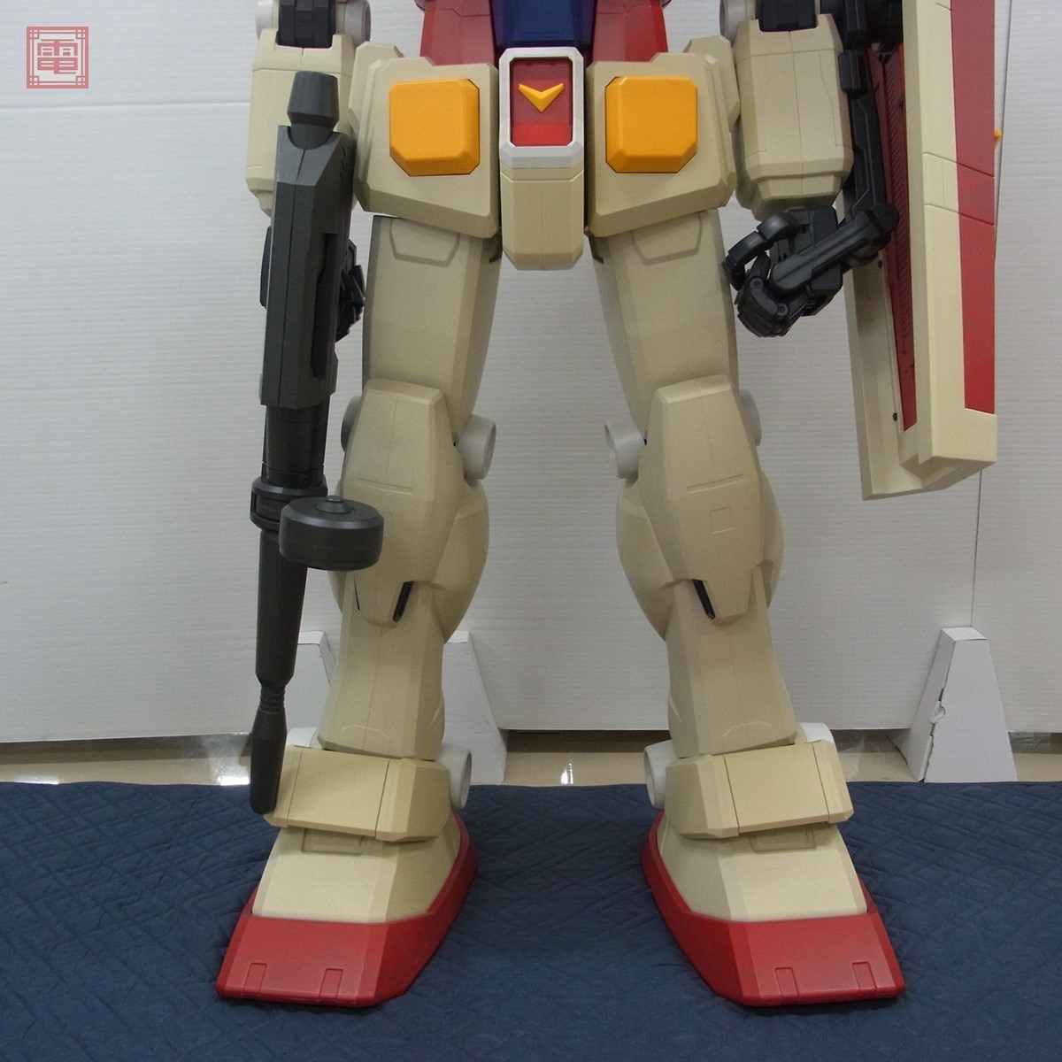 Yahoo!オークション - 組立済 バンダイ HY2M 1/12 RX-78-2 Yahoo!オークション - 組立済 バンダイ HY2M 1/12 RX-78-2
