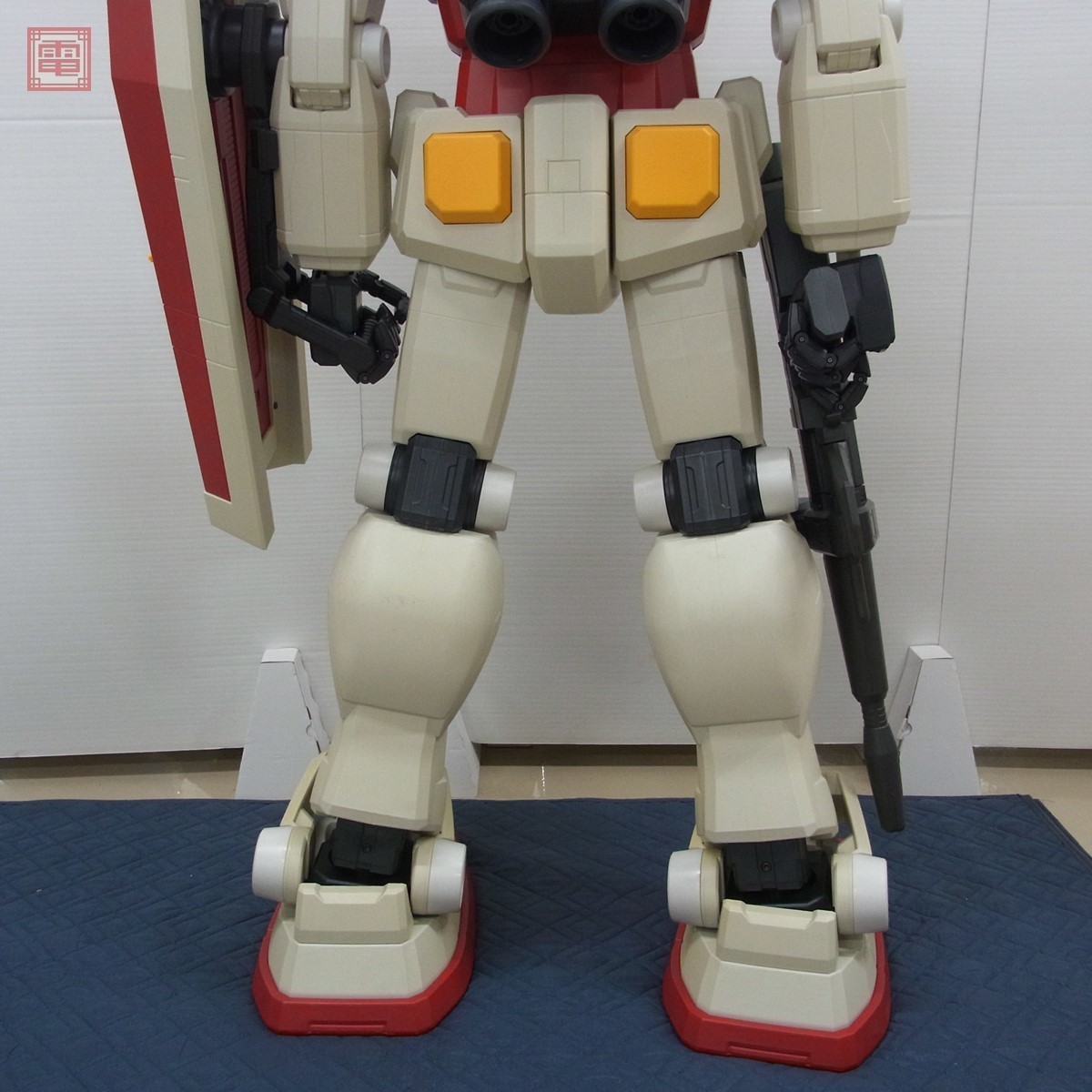 Yahoo!オークション - 組立済 バンダイ HY2M 1/12 RX-78-2 Yahoo!オークション - 組立済 バンダイ HY2M 1/12 RX-78-2