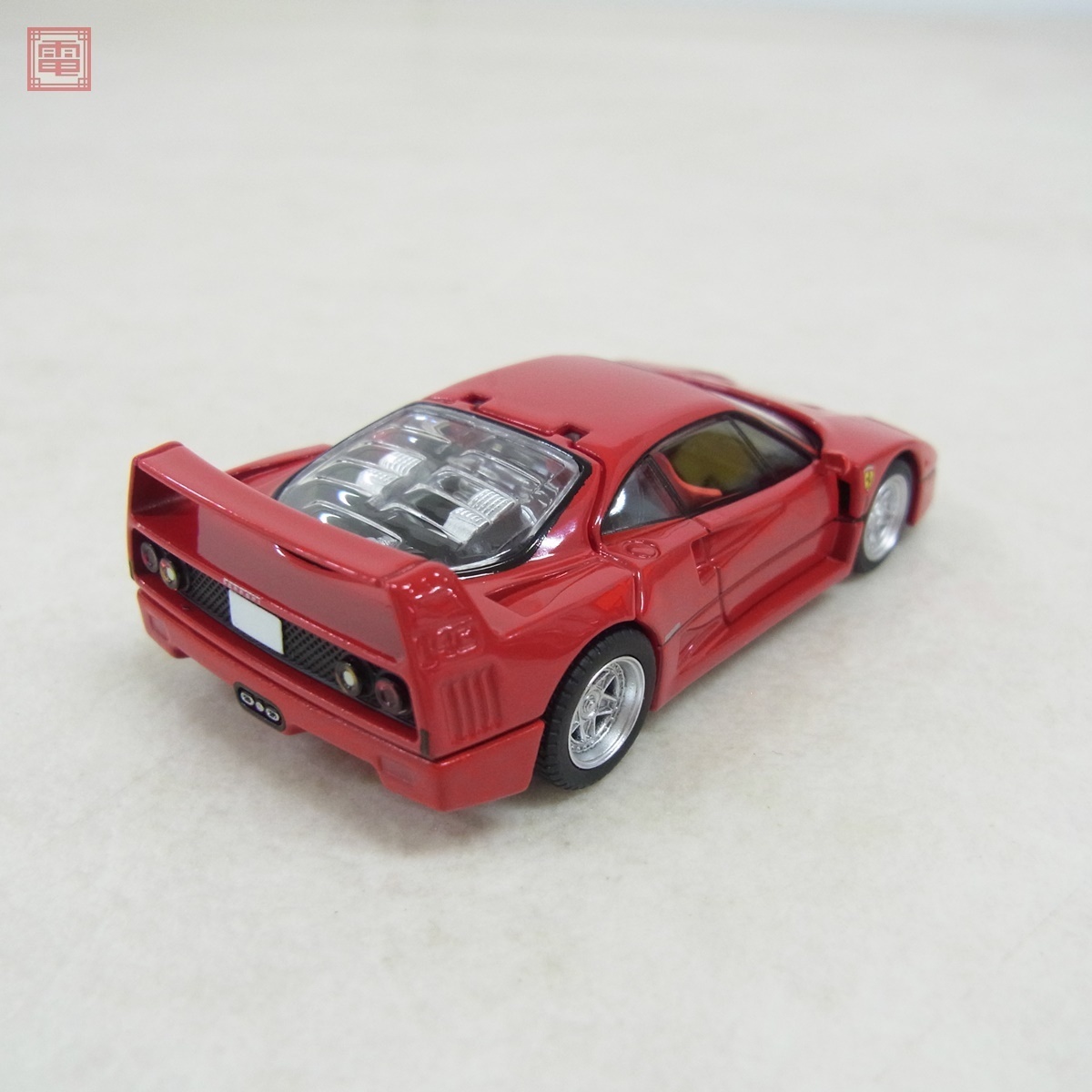 トミカ リミテッド ヴィンテージ ネオ 1/64 フェラーリ F40 レッド