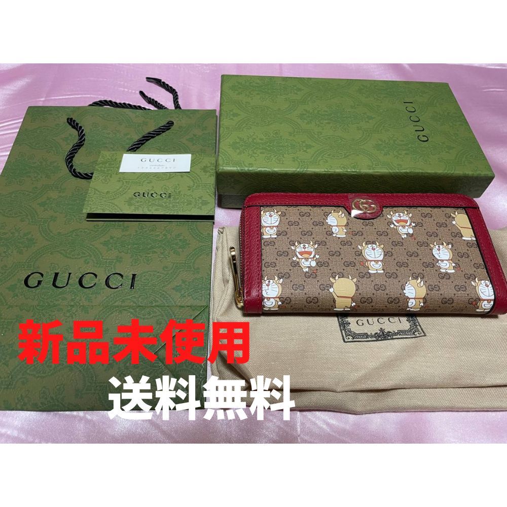 セットアップ gucci カードケース コラボ マーモント ドラえもん