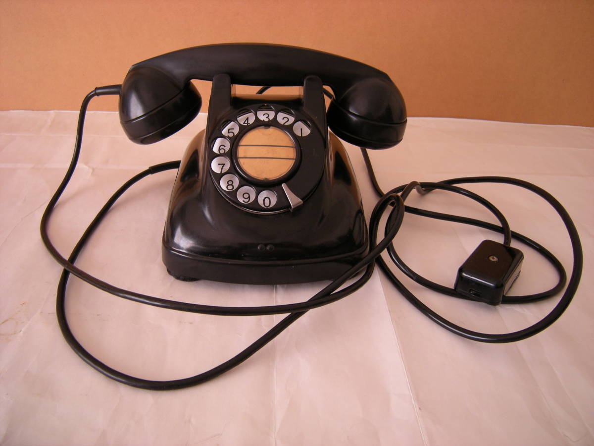 1967 year black telephone 4 number A automatic type desk telephone machine... 5638 Japan electro- confidence telephone . company 