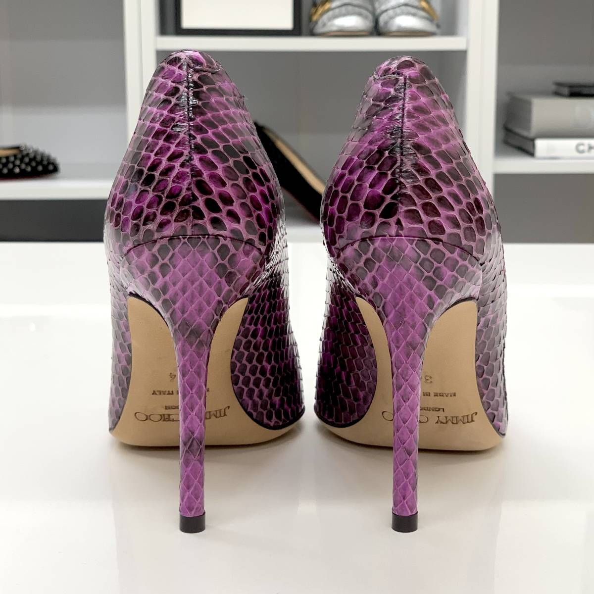 低価通販】 JIMMY CHOO - 4782 未使用 ジミーチュウ レザー パイソン