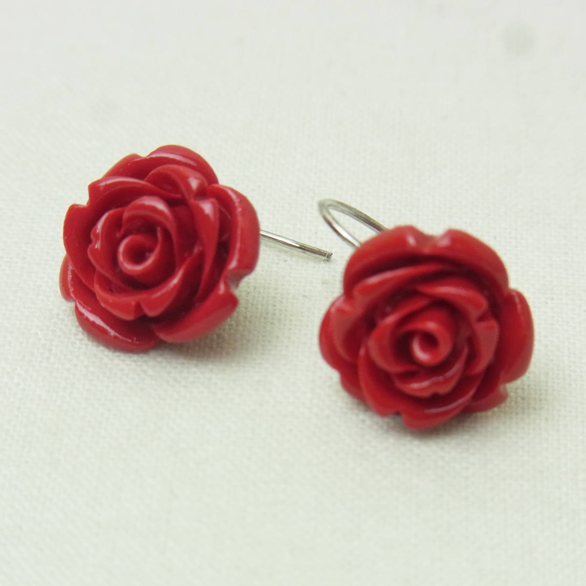 ご予約品】 ピアス メンズ レディース シルバー925 ローズ 薔薇 レッド 赤 片耳 ピアス メンズ レディース シルバー925 ローズ 薔薇 レッド 赤 片耳