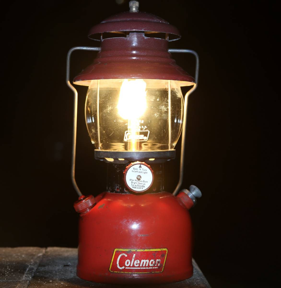 送料無料　着火テスト済 ブラックバンド　コールマン Coleman 200A 53年4月製 赤 RED ヴィンテージ サンシャインオブザナイト