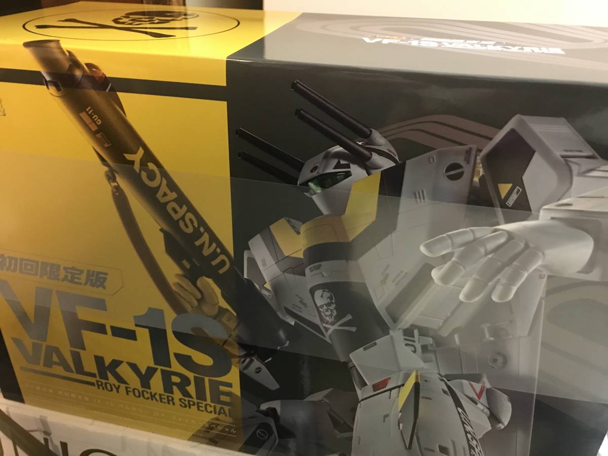 新品未開封 DX超合金 初回限定版 VF-1S バルキリー ロイ・フォッカー スペシャル