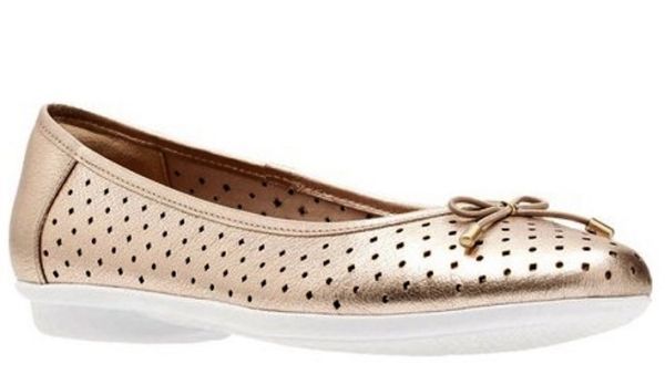 ファッションデザイナー Clarks 25.5cm RRR60 パンプス ブーツ ローファー ドレス エスパ 軽量 メタリック ゴールド レザー スリッポン スニーカー フラット 25.5cm ファッションデザイナー Clarks 25.5cm RRR60 パンプス ブーツ ローファー ドレス エスパ 軽量 メタリック ゴールド レザー スリッポン スニーカー フラット 25.5cm