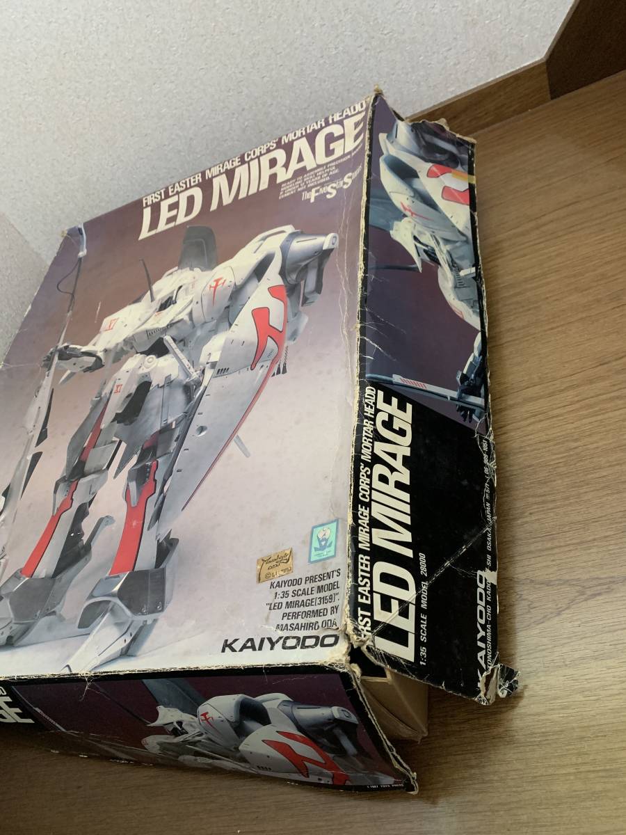 海洋堂 KAIYODO 1/35 レッド ミラージュ 未組立 FSS ガレージ 海洋堂 KAIYODO 1/35 レッド ミラージュ 未組立 FSS ガレージ
