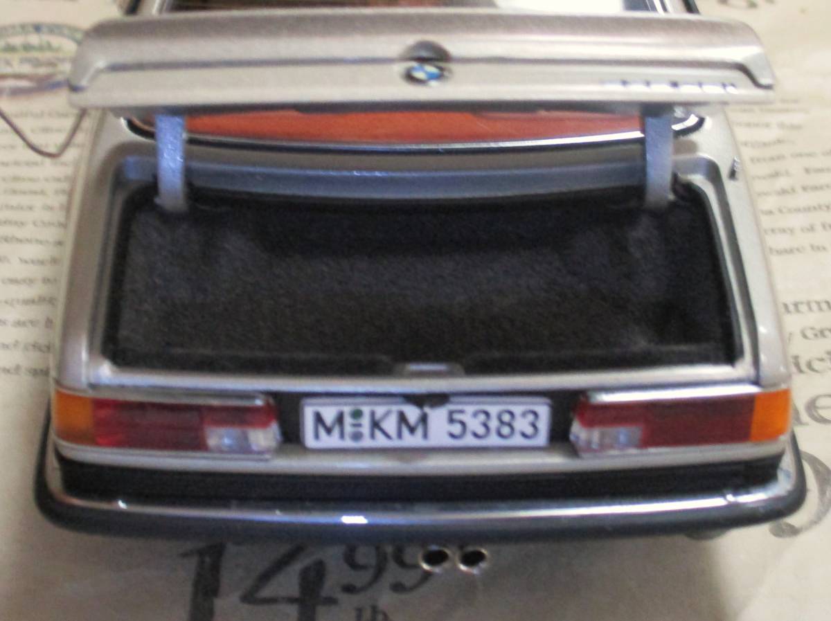 ☆激レア絶版☆AUTOart*1/18*BMW 635 CSi ブロンズベージュ ☆激レア絶版☆AUTOart*1/18*BMW 635 CSi ブロンズベージュ