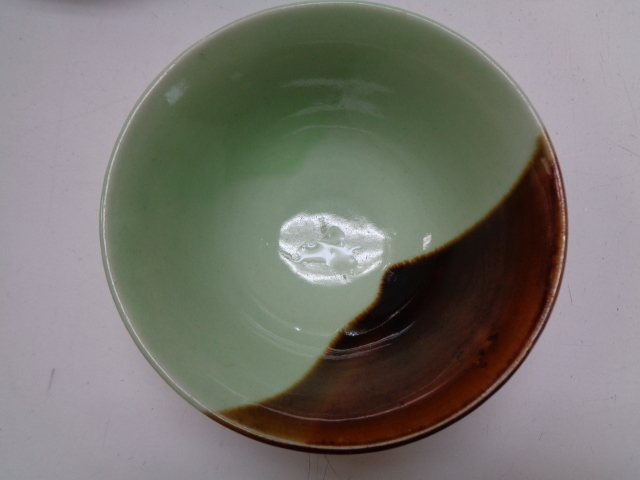 D162-60 時代 古磁器 青磁茶碗 染付 扇画 4客セット 直径11.5センチ 高さ5.5センチ アンティーク_画像5